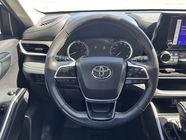 2024 Toyota Highlander LE FWD