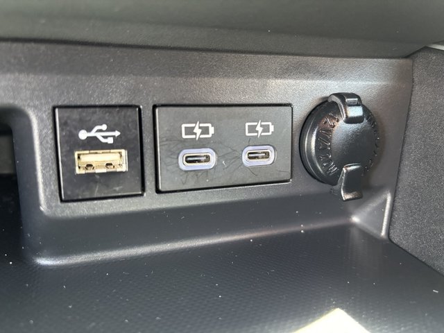 2024 Toyota Highlander LE FWD