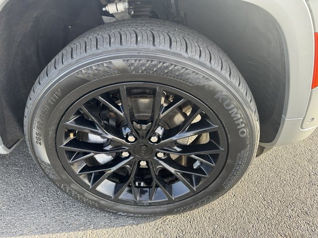 2023 Jeep Grand Cherokee Summit 4WD