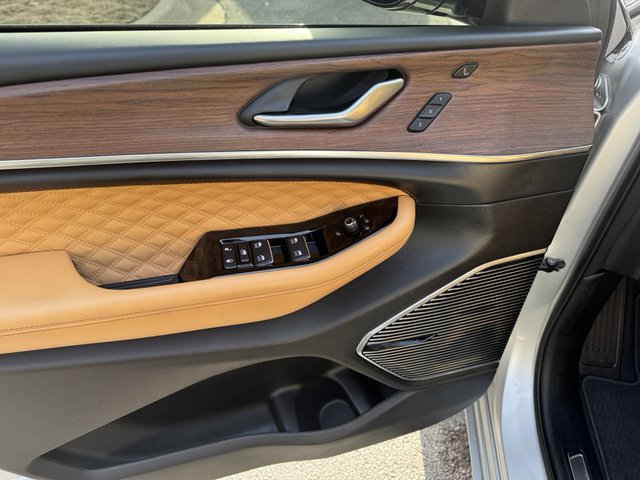 2023 Jeep Grand Cherokee Summit 4WD