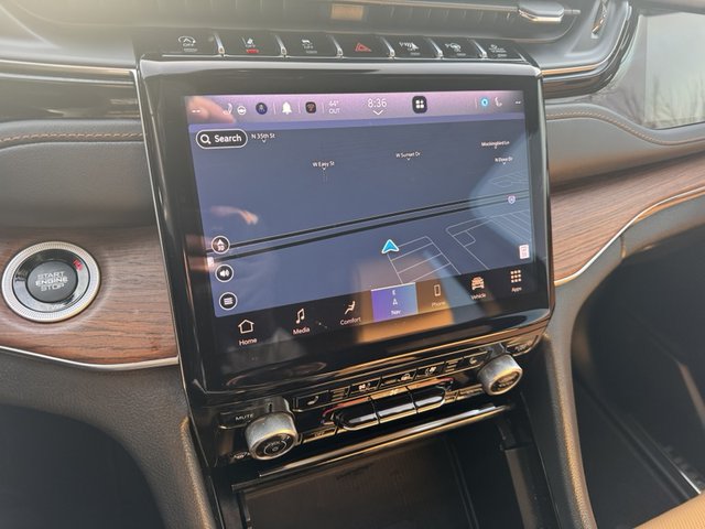 2023 Jeep Grand Cherokee Summit 4WD