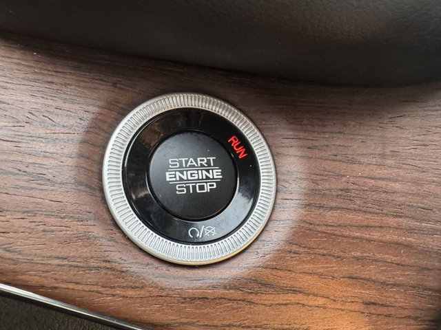 2023 Jeep Grand Cherokee Summit 4WD