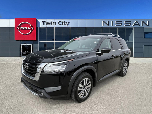 2022 Nissan Pathfinder SL 4WD