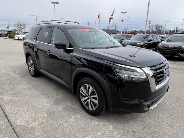 2022 Nissan Pathfinder SL 4WD