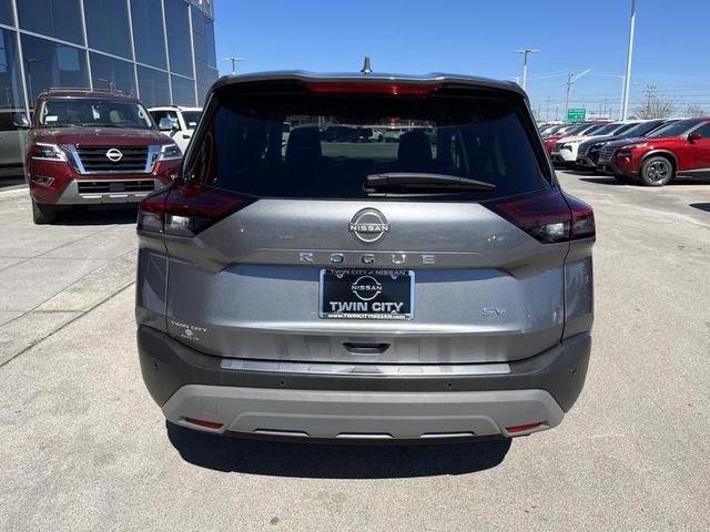2022 Nissan Rogue SV FWD