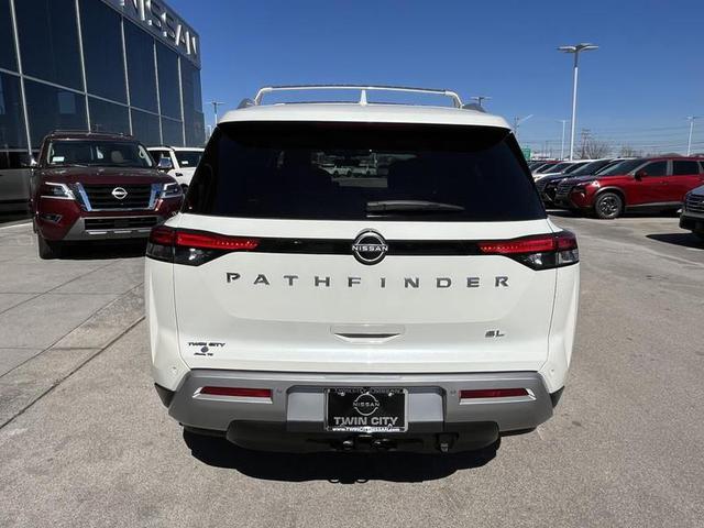 2024 Nissan Pathfinder SL 2WD