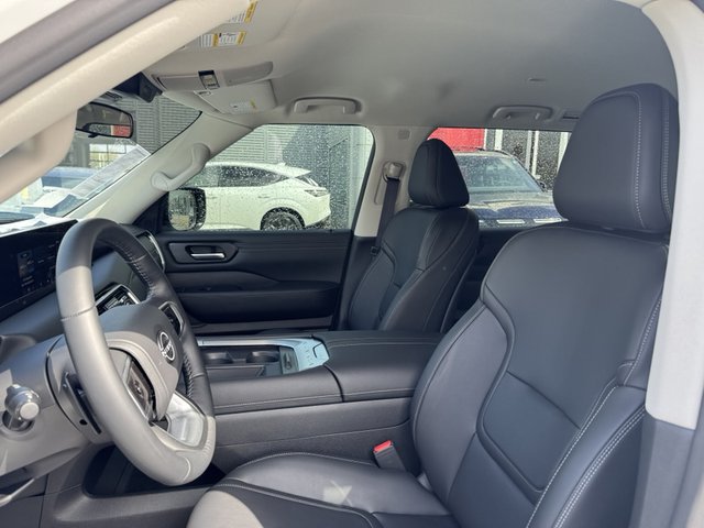 2025 Nissan Armada SV 4WD