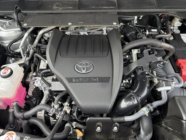 2024 Toyota Highlander LE FWD