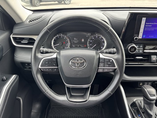 2024 Toyota Highlander LE FWD