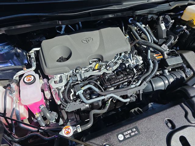 2023 Toyota Sienna XLE FWD 8-Pass