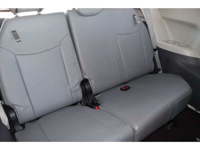 2023 Toyota Sienna XLE FWD 8-Pass