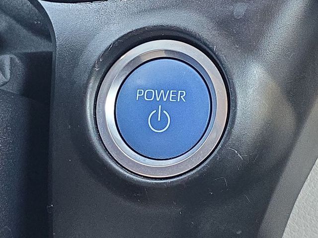 2023 Toyota Sienna XLE FWD 8-Pass