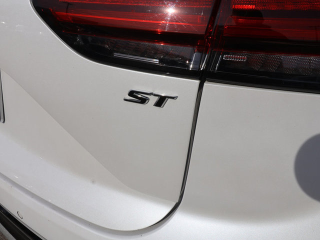 2023 Buick Envision Essence FWD