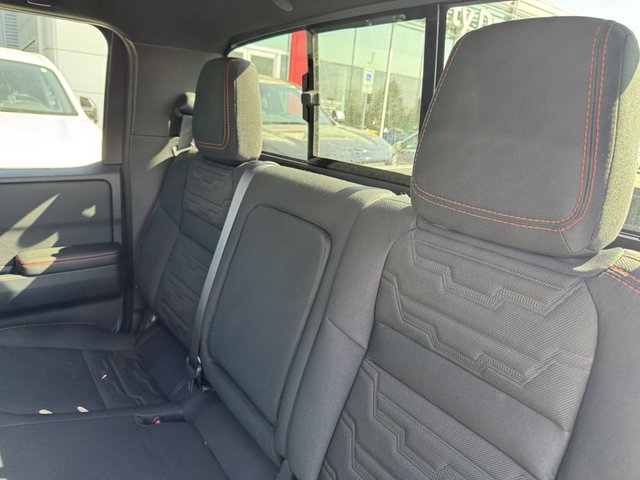 2025 Nissan Frontier PRO-4X 4WD