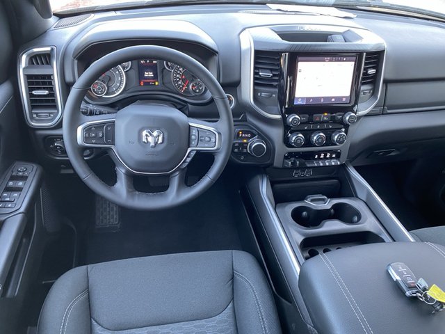 2025 Ram 1500 Big Horn 4WD 5ft7 Box
