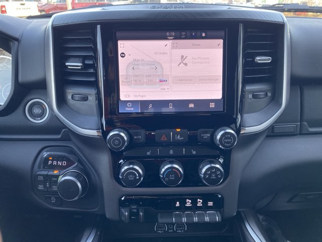 2025 Ram 1500 Big Horn 4WD 5ft7 Box