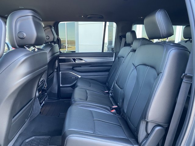 2025 Jeep Wagoneer 4WD