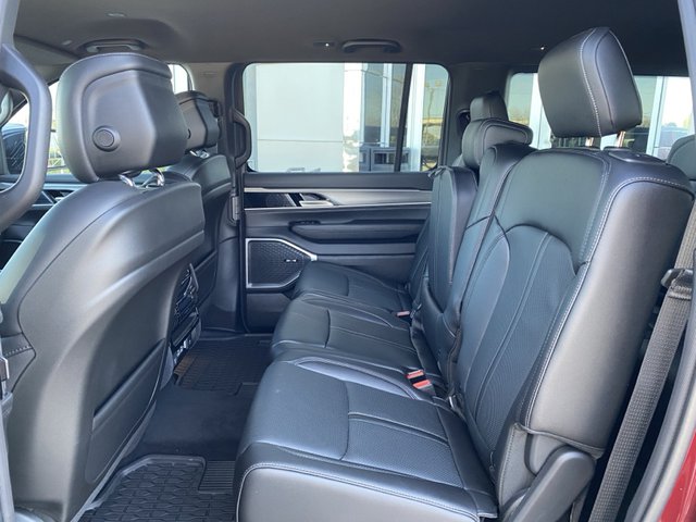 2025 Jeep Wagoneer 4WD