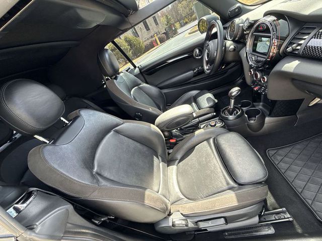 2019 MINI Cooper Signature