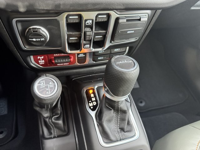 2025 Jeep Gladiator Mojave X 4WD