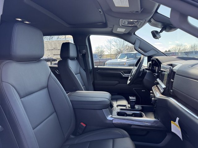 2025 Chevrolet Silverado 1500 LTZ 4WD 147WB