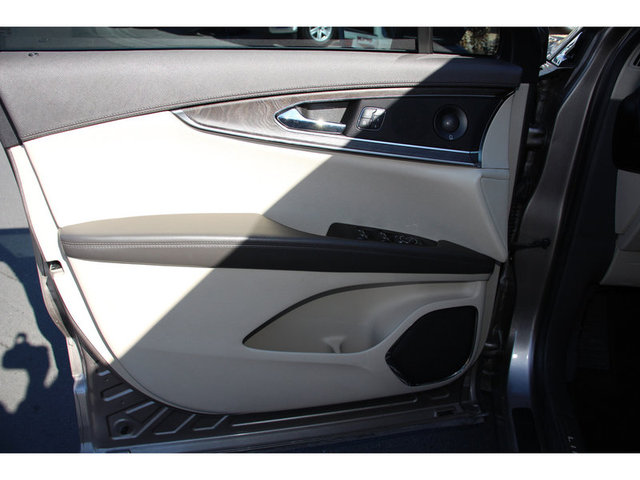 2019 Lincoln Nautilus Reserve AWD
