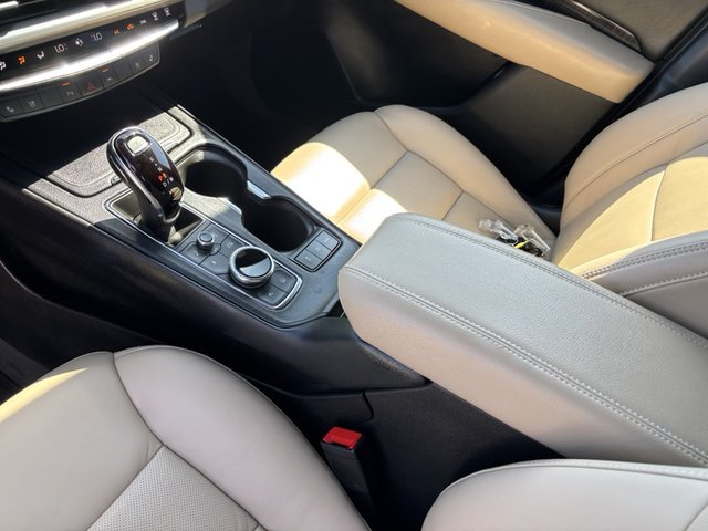 2024 Cadillac XT4 Premium Luxury FWD