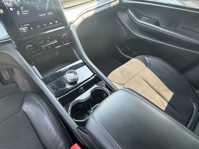 2023 Jeep Grand Cherokee Altitude 4WD L