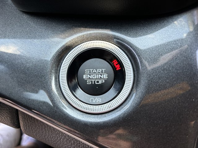 2023 Jeep Grand Cherokee Altitude 4WD L
