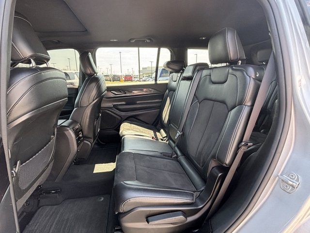 2023 Jeep Grand Cherokee Altitude 4WD L
