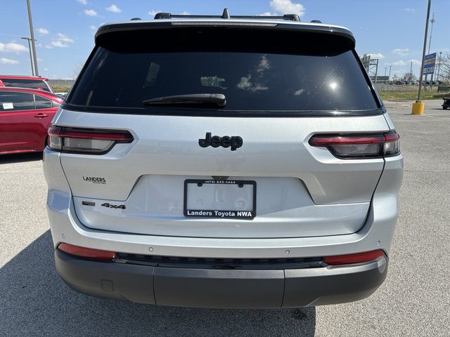 2023 Jeep Grand Cherokee Altitude 4WD L