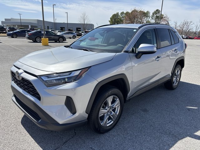 2022 Toyota RAV4 XLE FWD
