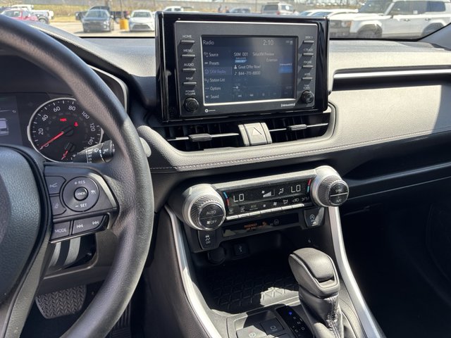 2022 Toyota RAV4 XLE FWD