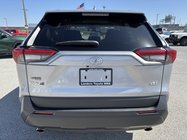 2022 Toyota RAV4 XLE FWD