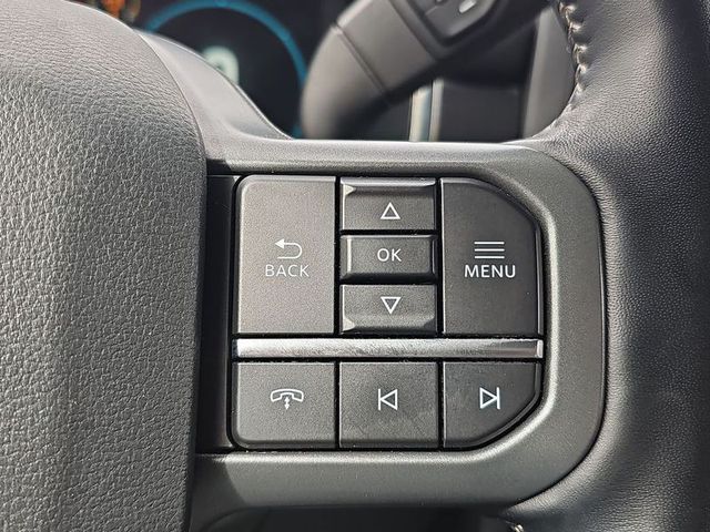 2022 Ford F-150 Lariat 2WD 5.5ft Box