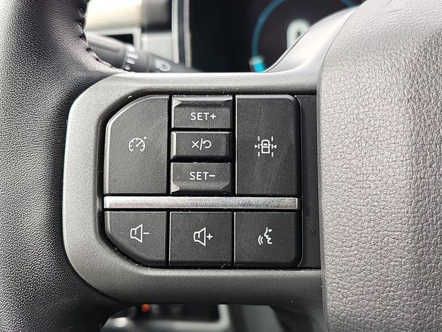 2022 Ford F-150 Lariat 2WD 5.5ft Box