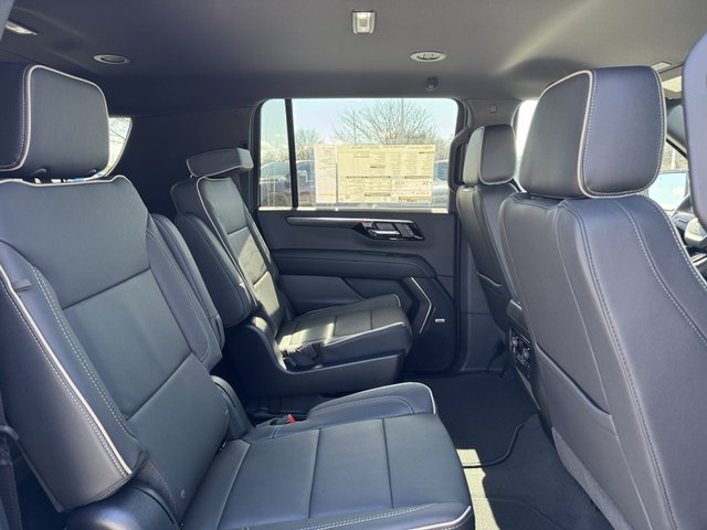 2025 Chevrolet Suburban Premier 4WD