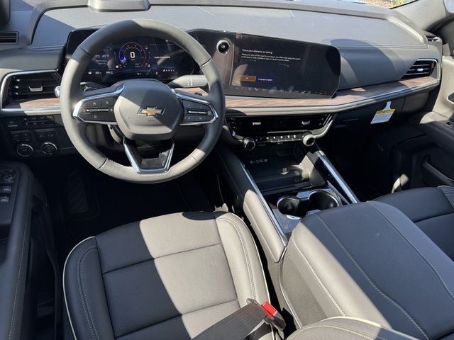 2025 Chevrolet Suburban Premier 4WD
