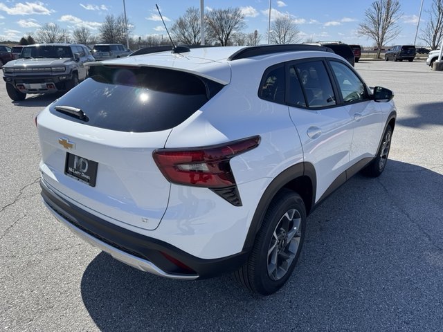2025 Chevrolet Trax LT FWD