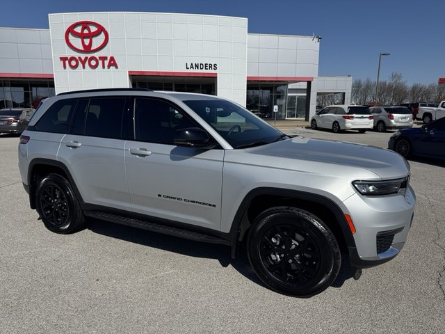 2024 Jeep Grand Cherokee Altitude 4WD