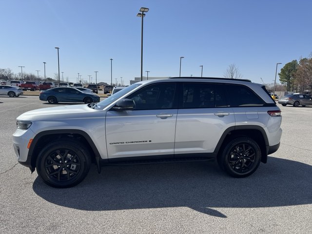 2024 Jeep Grand Cherokee Altitude 4WD
