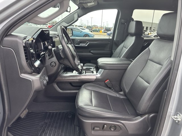 2023 Chevrolet Silverado 1500 LTZ 4WD 147WB