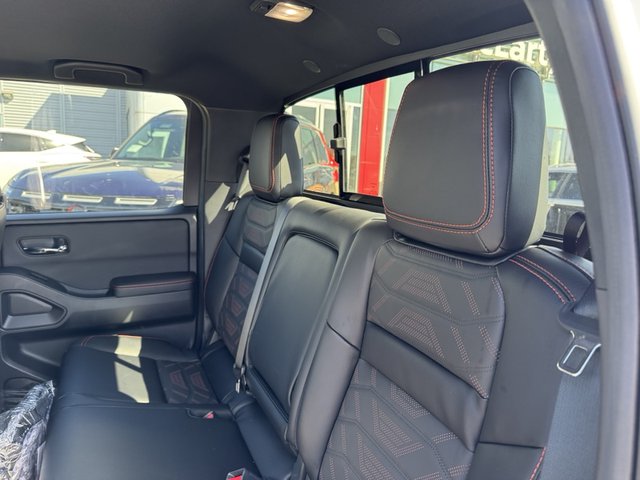 2025 Nissan Frontier PRO-4X 4WD