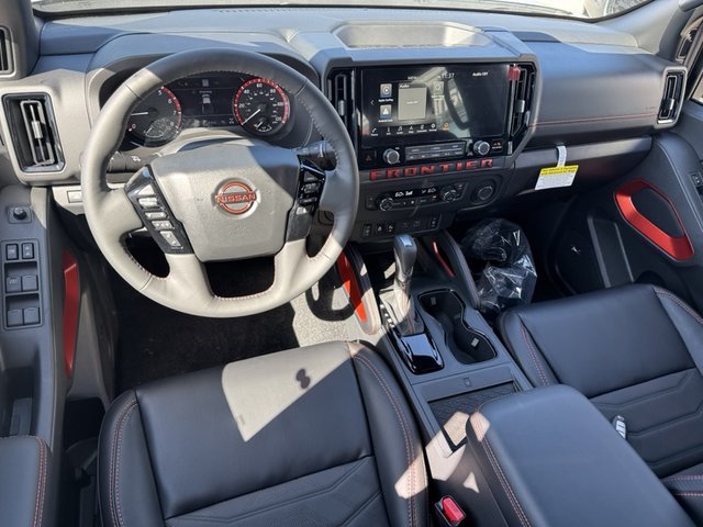 2025 Nissan Frontier PRO-4X 4WD