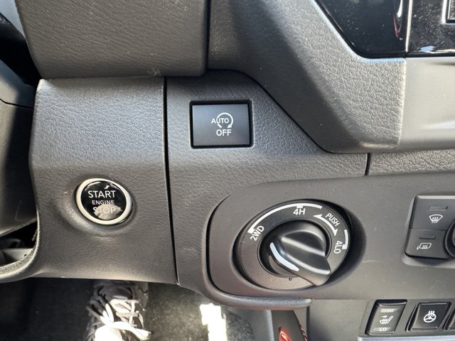 2025 Nissan Frontier PRO-4X 4WD