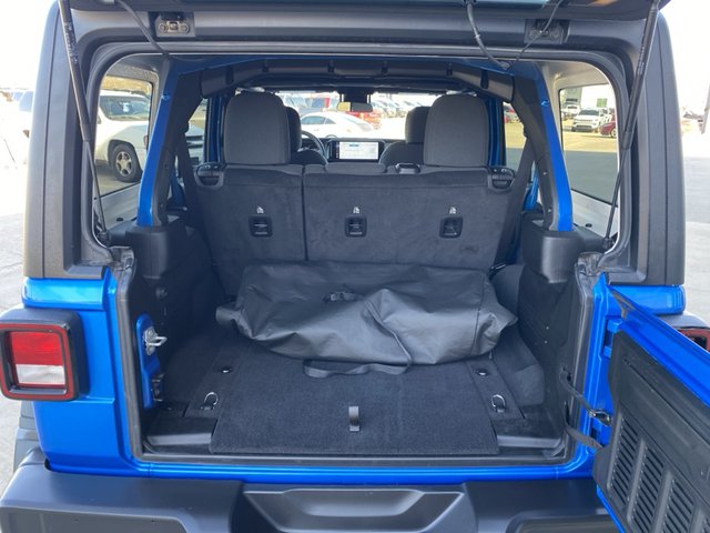 2024 Jeep Wrangler Willys 4WD