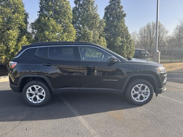 2025 Jeep Compass Latitude 4WD