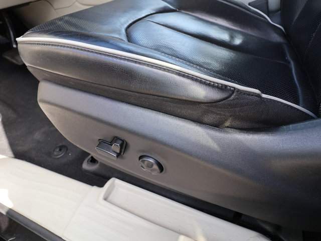 2022 Chrysler Pacifica Limited FWD