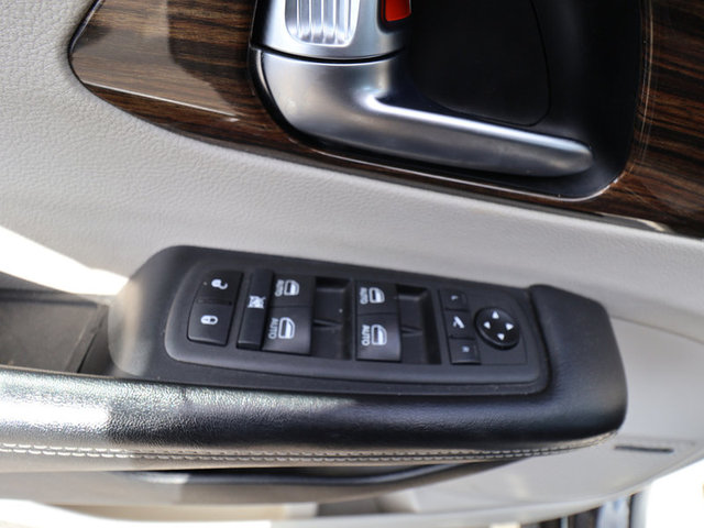 2022 Chrysler Pacifica Limited FWD