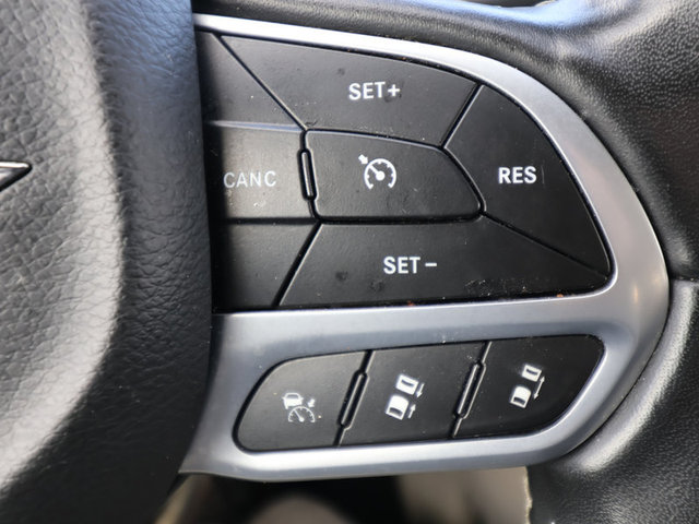 2022 Chrysler Pacifica Limited FWD